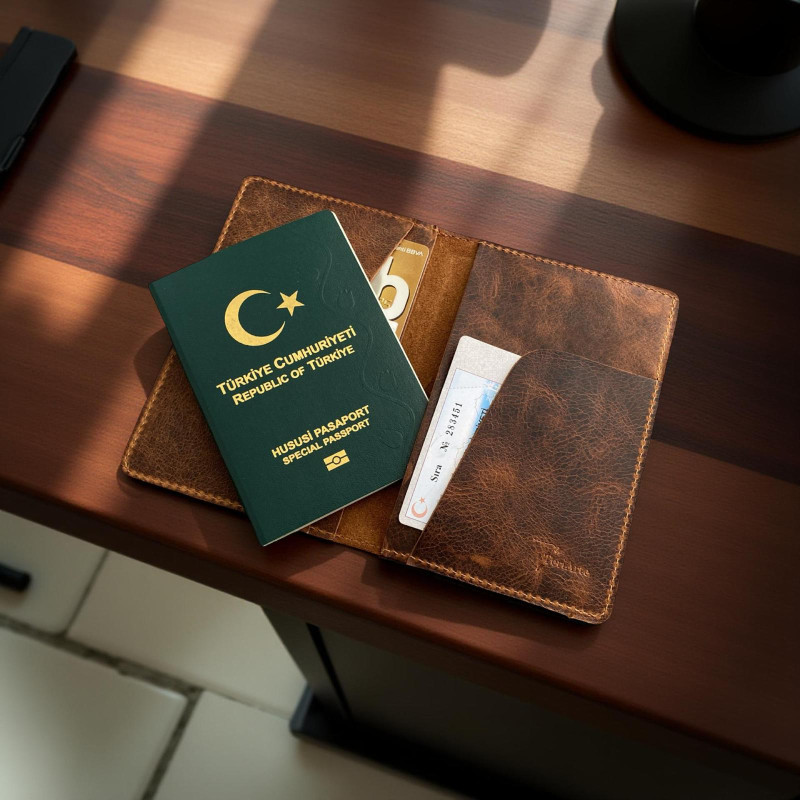 Sidney Hakiki Deri Pasaportluk
